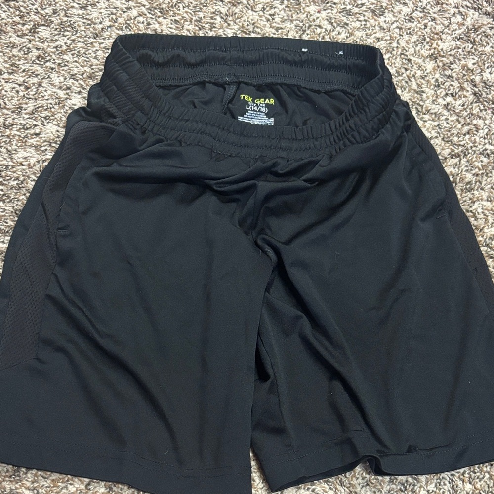 tek gear Black Men's Sport Shorts with Mesh Panels